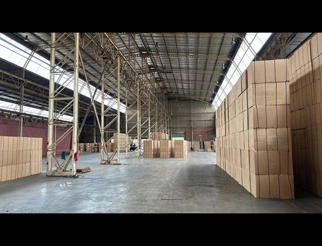 14,419M² WAREHOUSE TO LET IN ALRODE